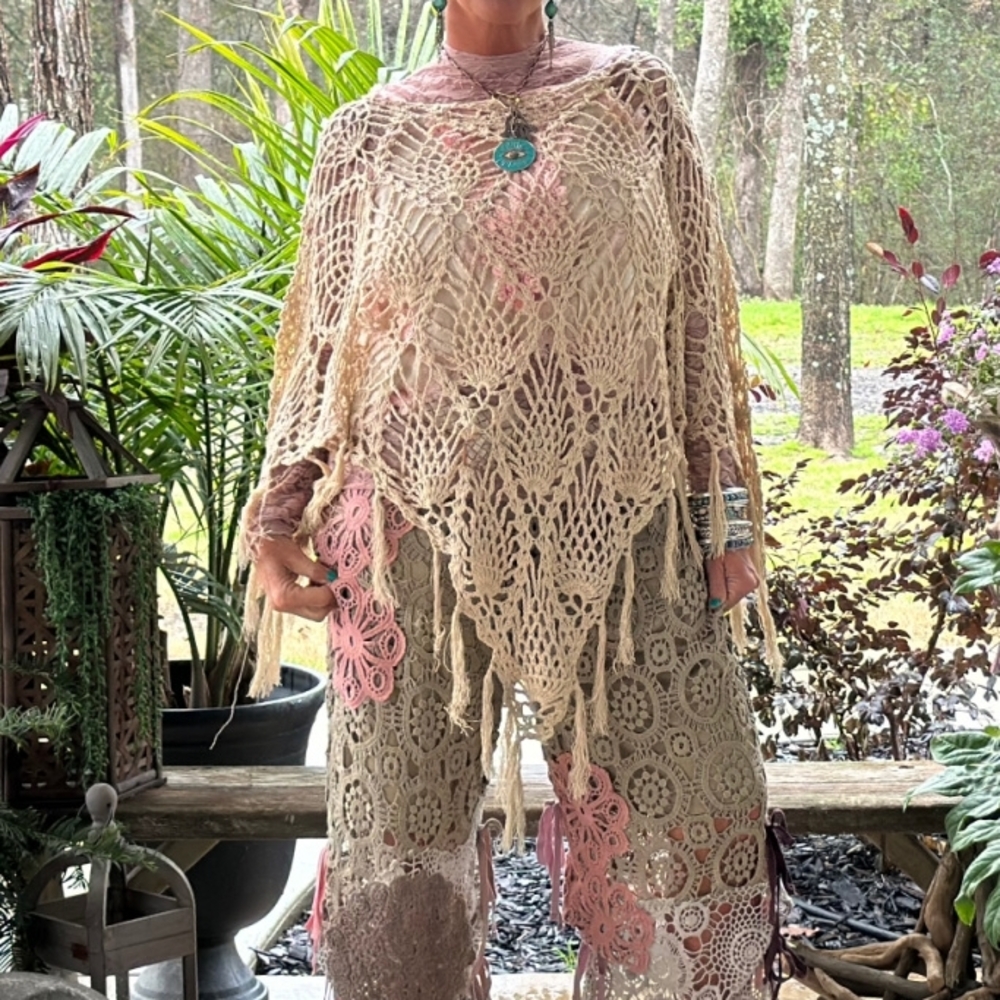 ✨2 LEFT - NEW Jaded Gypsy Endless Love Bohemian Lace & Crochet Pants - Picture 3 of 7